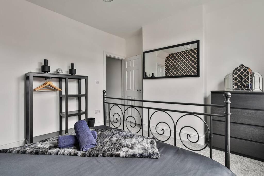 שפילד Refurbished Plush Property Great Transport Links מראה חיצוני תמונה